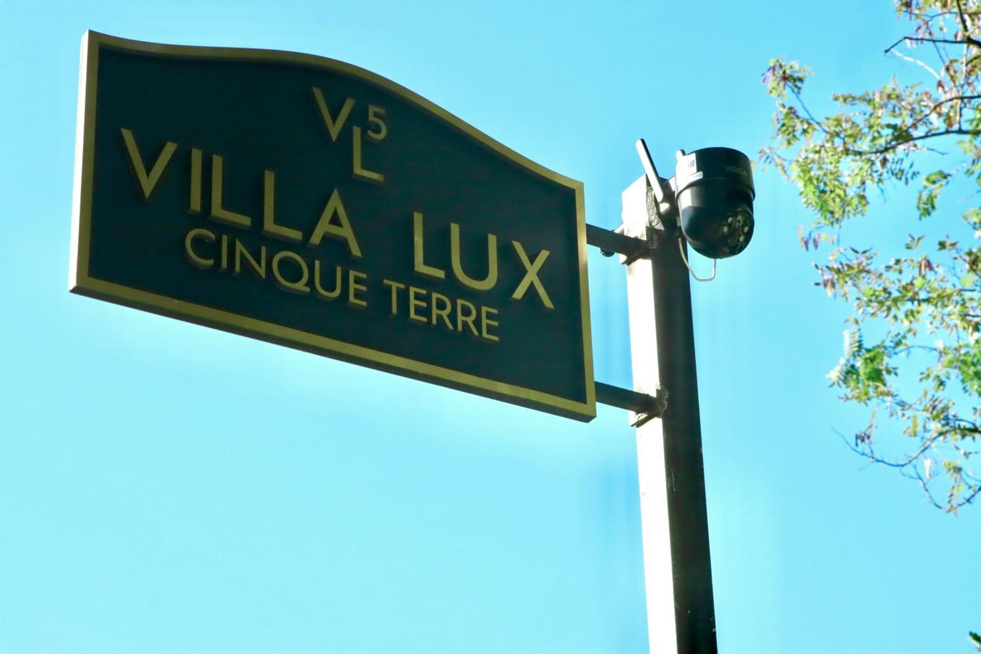 Lux Cinque Terre *