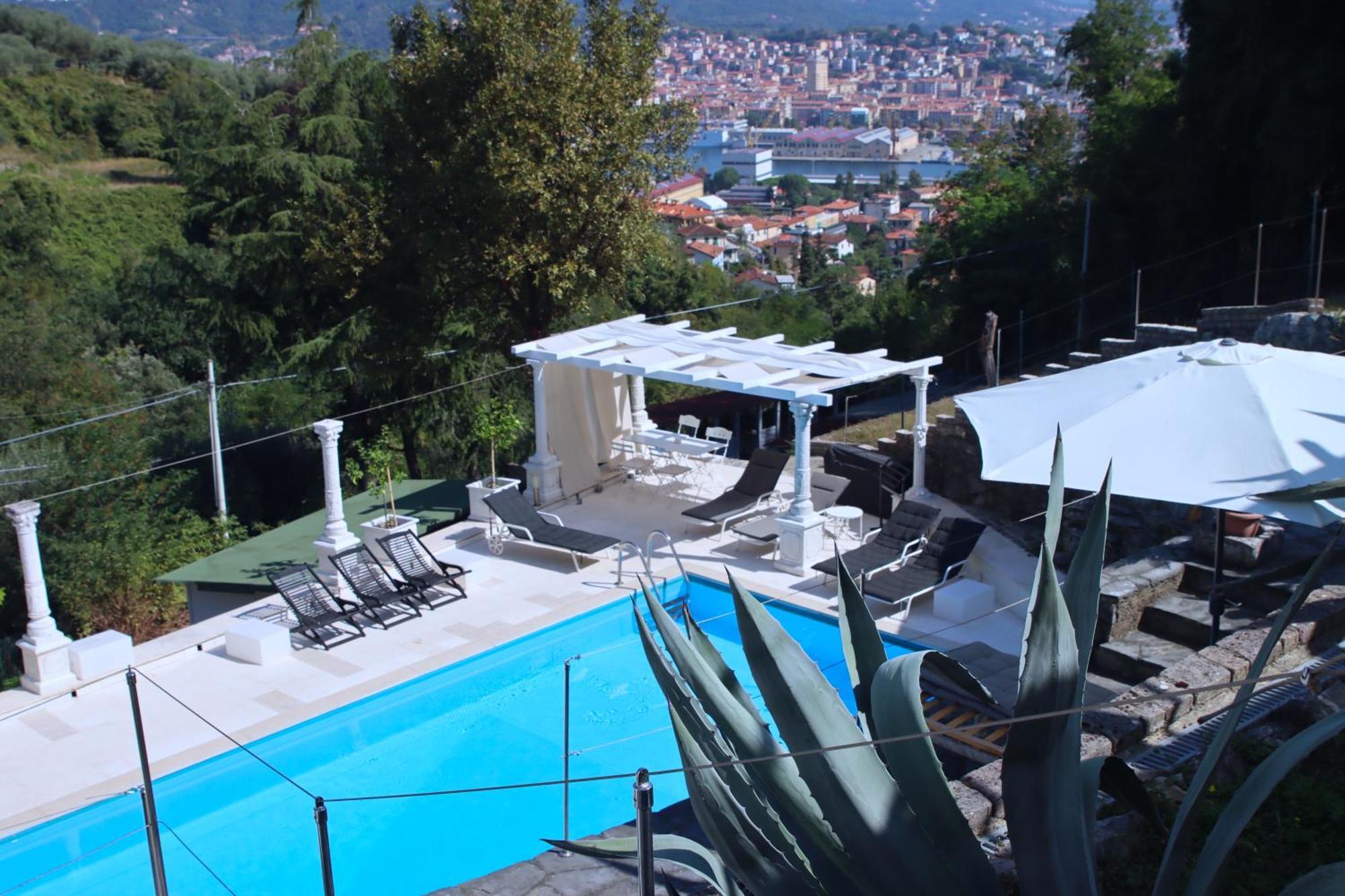 Lux Cinque Terre Villa